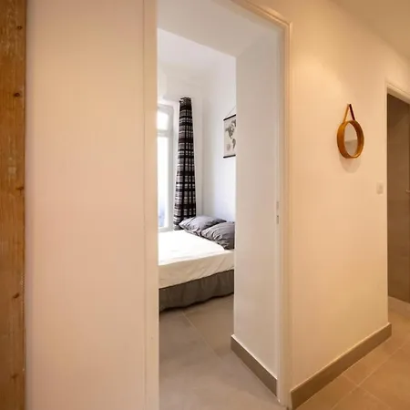 06y1 - Beautiful Modern T2 With Terrace 주앙레핑