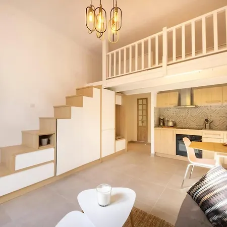 06y1 - Beautiful Modern T2 With Terrace Semesterbostad