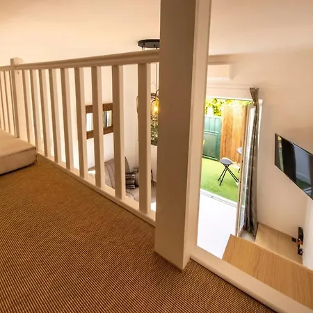 06y1 - Beautiful Modern T2 With Terrace Semesterbostad Juan-les-Pins