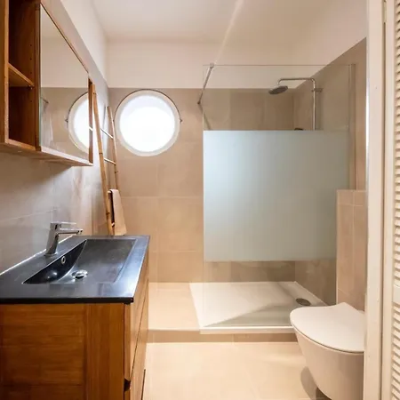 Semesterbostad 06y1 - Beautiful Modern T2 With Terrace